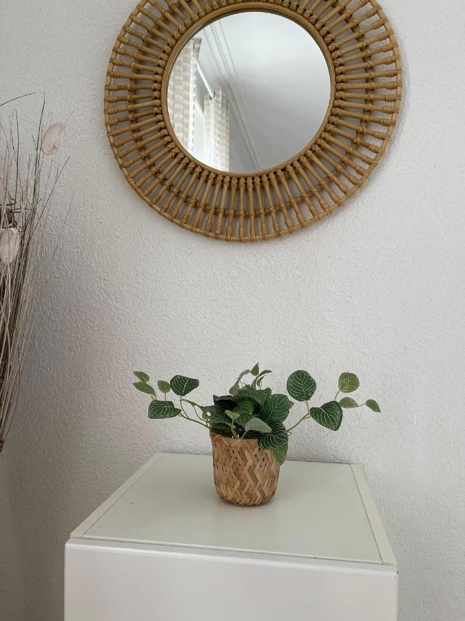 Appartement Luna Avec Parking Couvert Prive 乐罗西 外观 照片